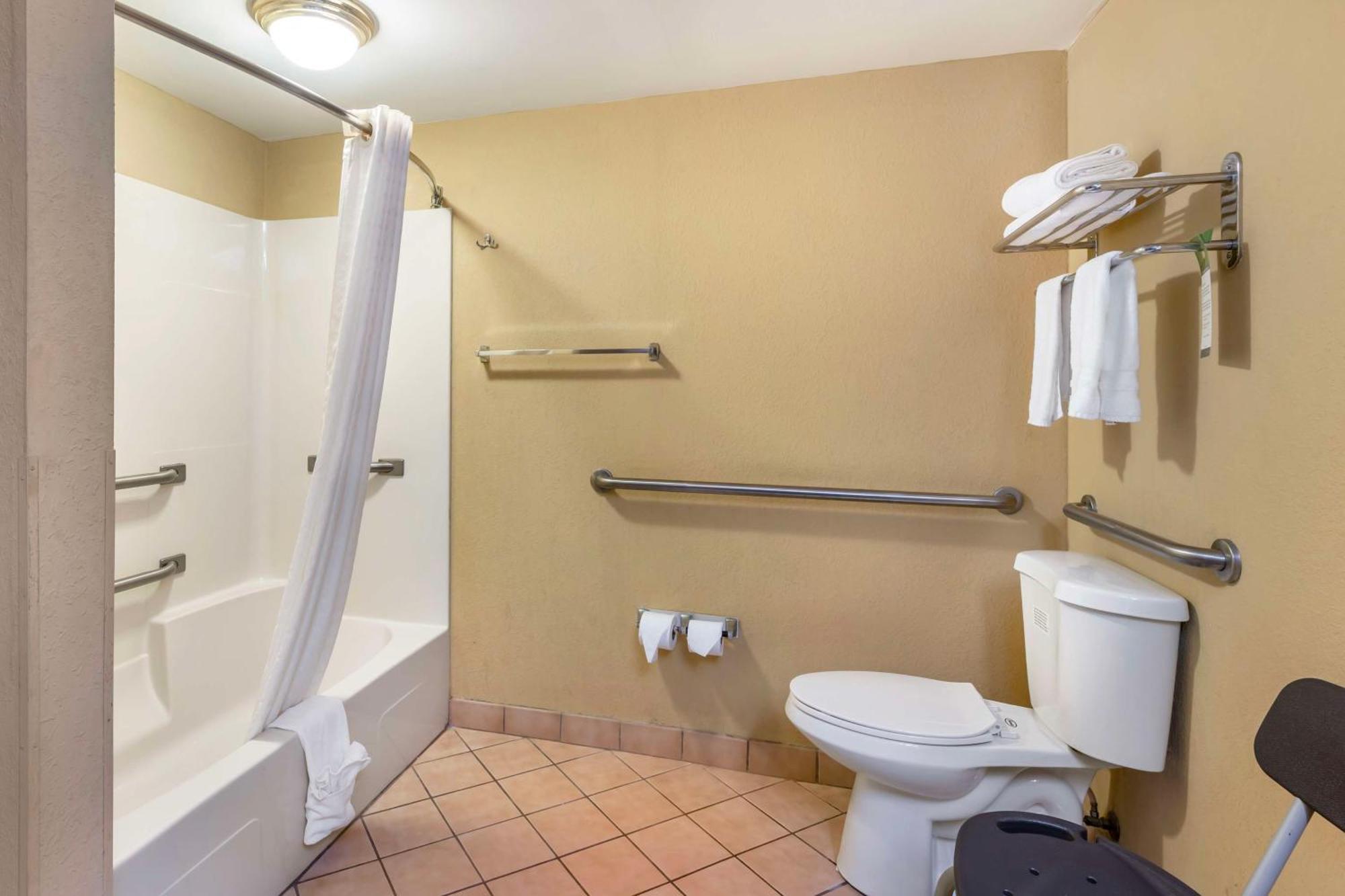 Best Western Bradford Inn Swainsboro Bagian luar foto