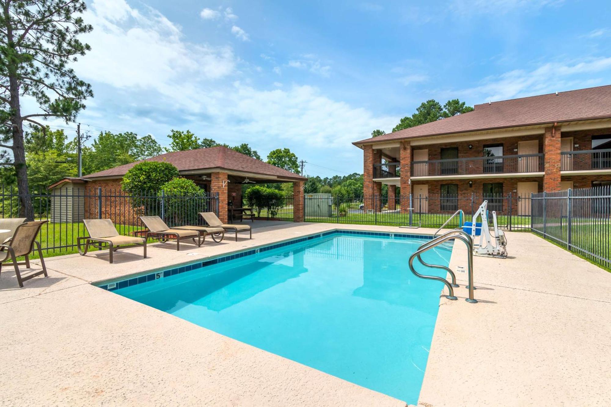Best Western Bradford Inn Swainsboro Bagian luar foto